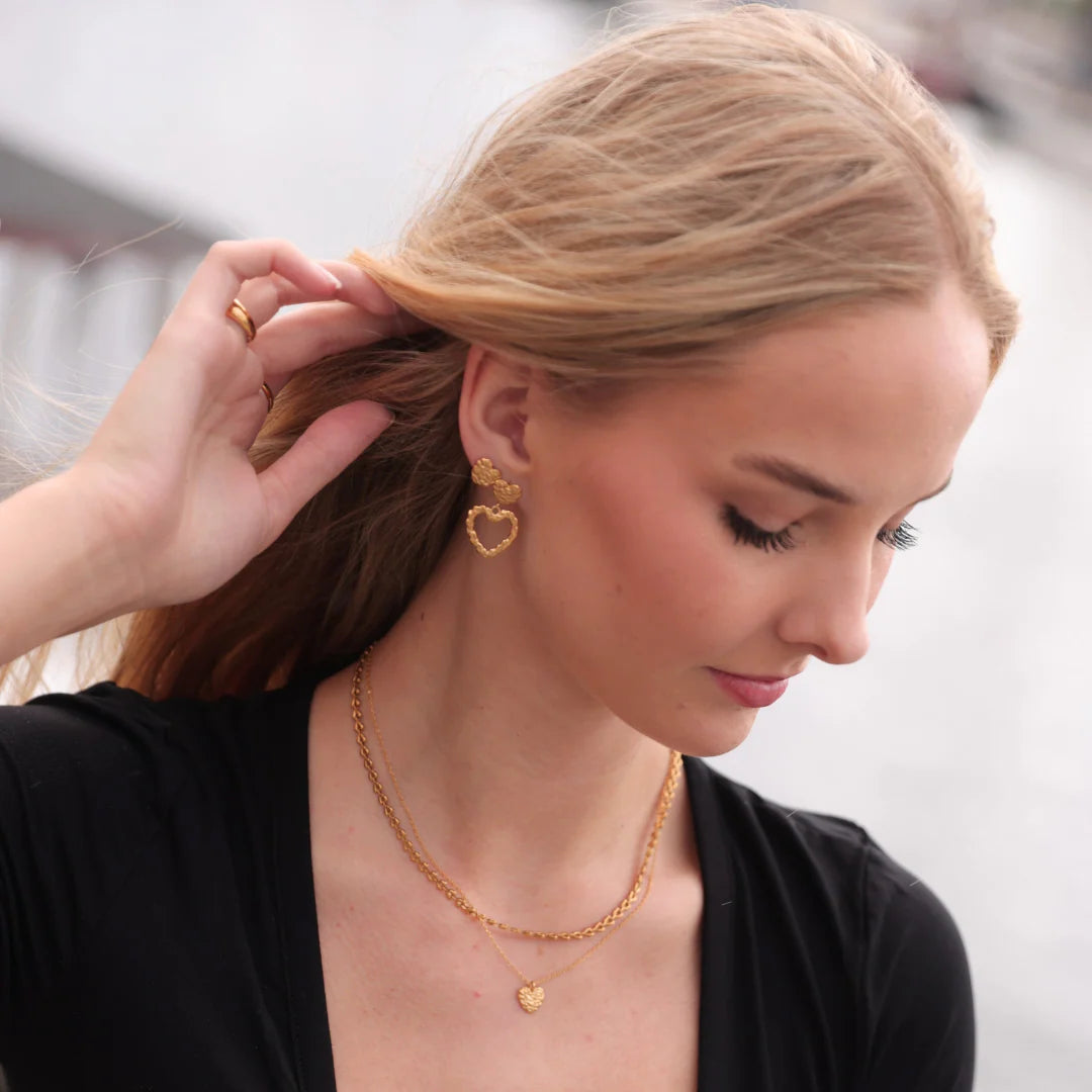 Cinta halskæde & ørestikker sæt