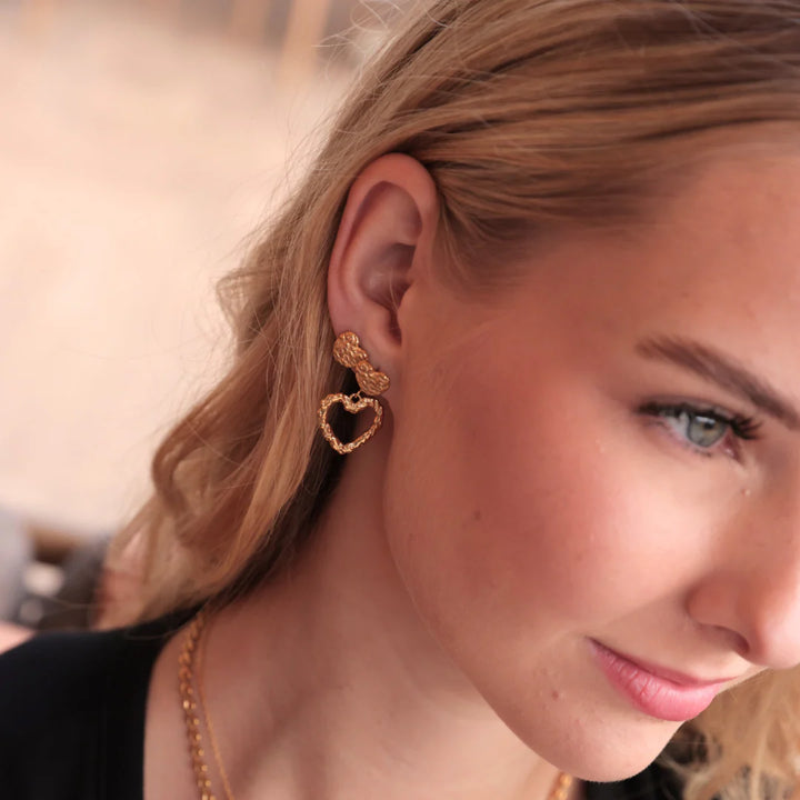 Cinta halskæde & ørestikker sæt