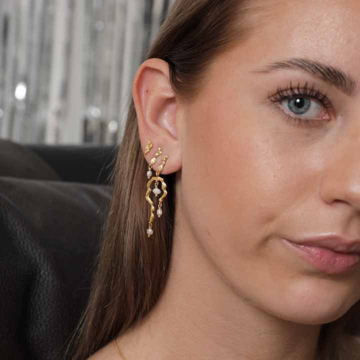 Lærke Bentsen x Sistie - Long Earrings Gilded with freshwater pearls