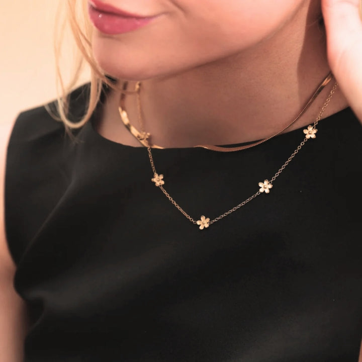 Camellia - Halskæde Forgyldt